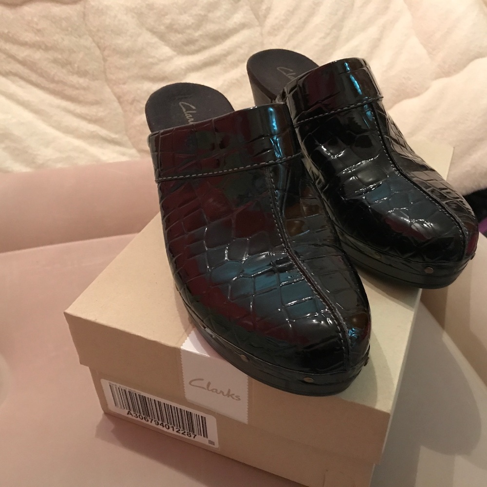 Clark’s Black Cougar Patent Mule Clog